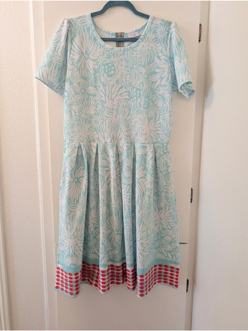 LuLaRoe Amelia Womens 2XL Blue & White Floral Fit & Flare Dress With Pink Polka